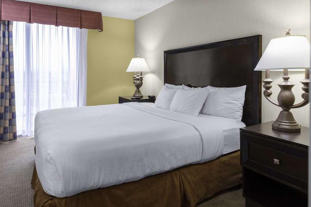 Embassy Suites By Hilton Kansas City Plaza Quarto foto
