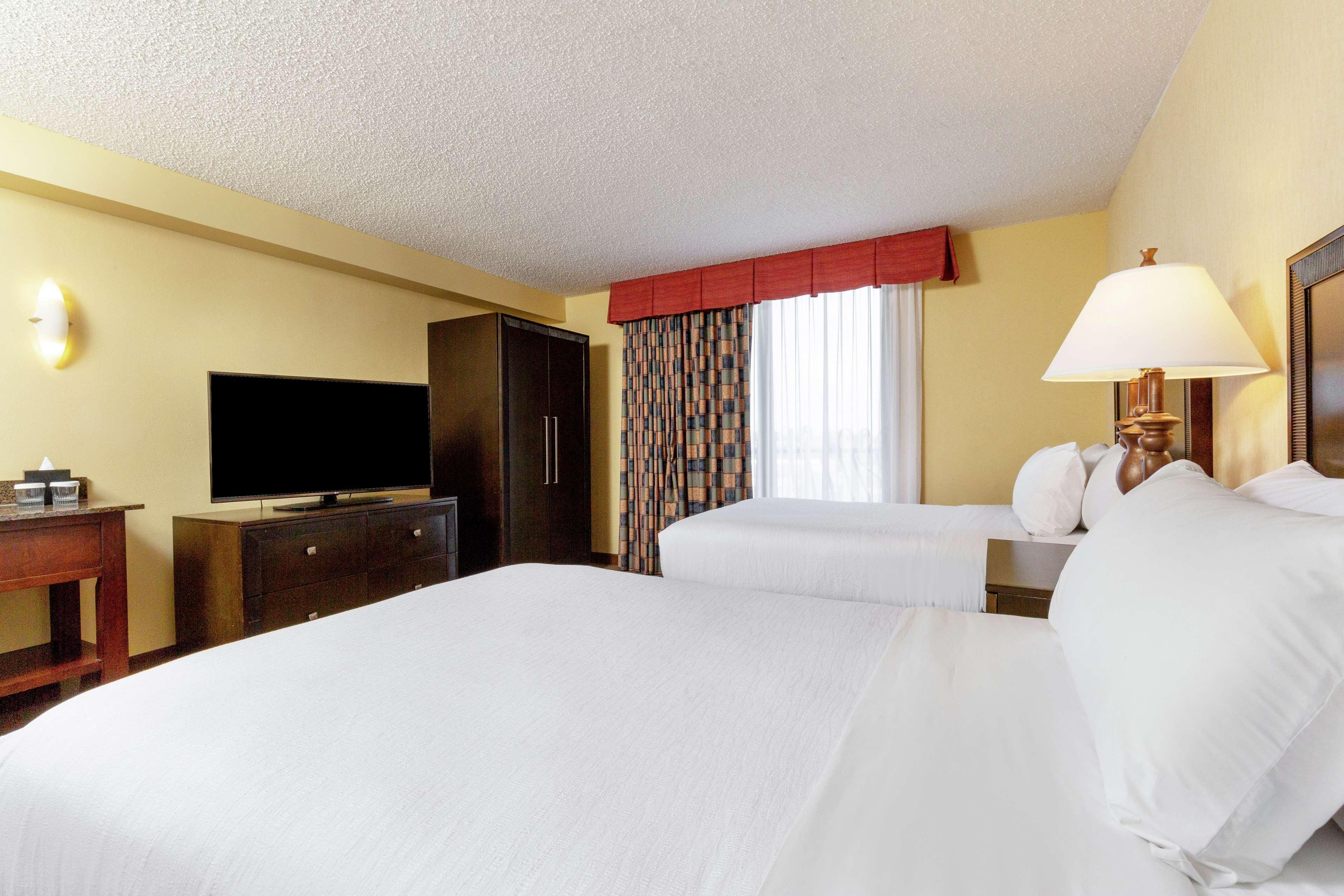 Embassy Suites By Hilton Kansas City Plaza Exterior foto